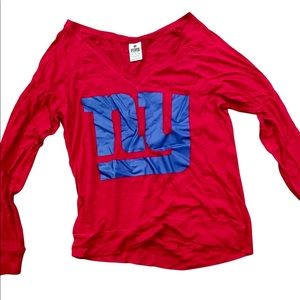✨ 3 items for 15% off bundle ✨ Victorias Secret NY Giants long sleeve shirt